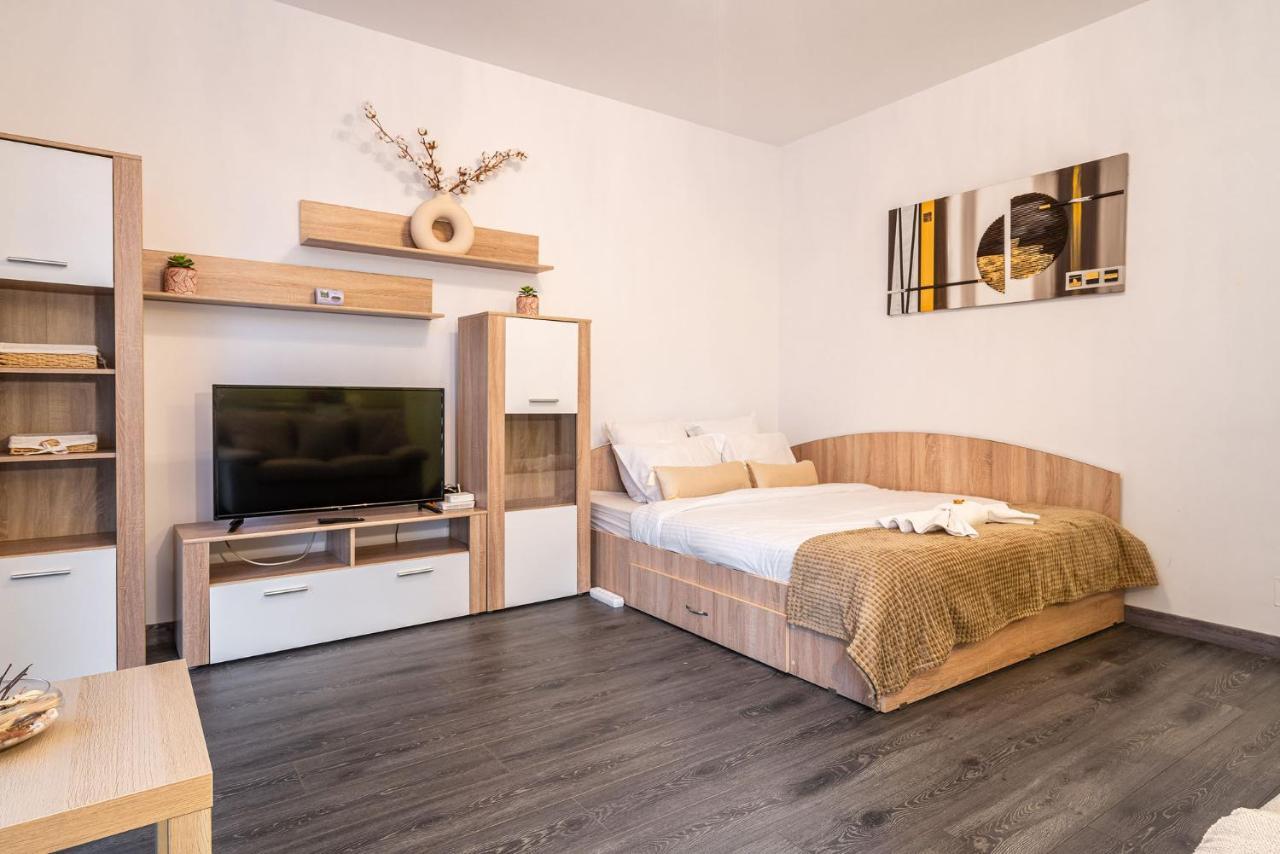 21 Residence Studio Bucarest Esterno foto